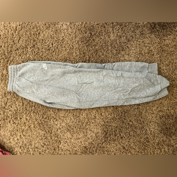 Bundle 2 pair of Gray Nike Joggers.  YOUTH XL.  Good condition. - Picture 2 of 5